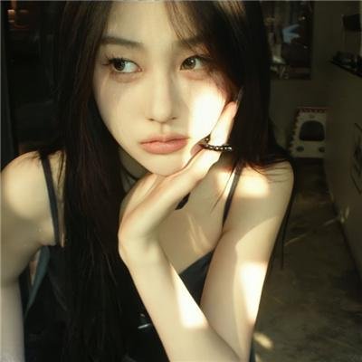 记忆中的玛妮 封面